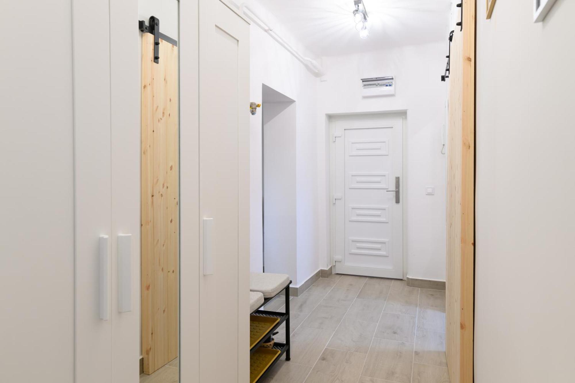 Zentrea Apartman Έγκερ Εξωτερικό φωτογραφία